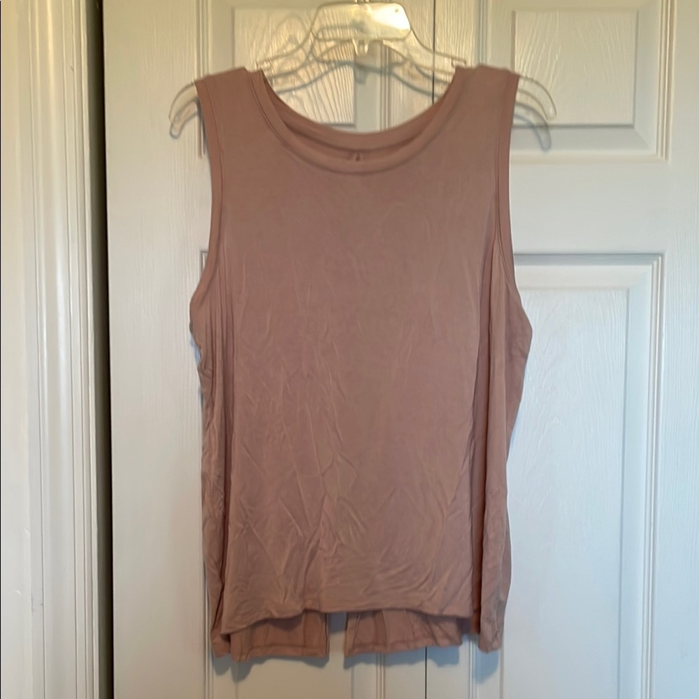 Women’s XL Halogen tank Sleeveless dusty Pink Top Keyhole back Scooped neck soft - Picture 2 of 8